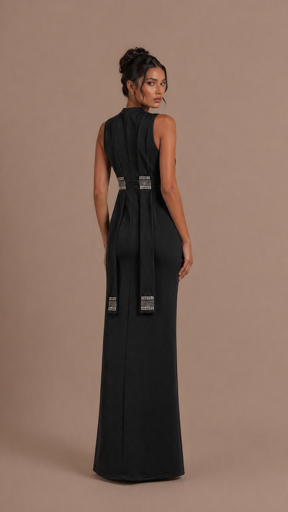 Noir Élite Gown